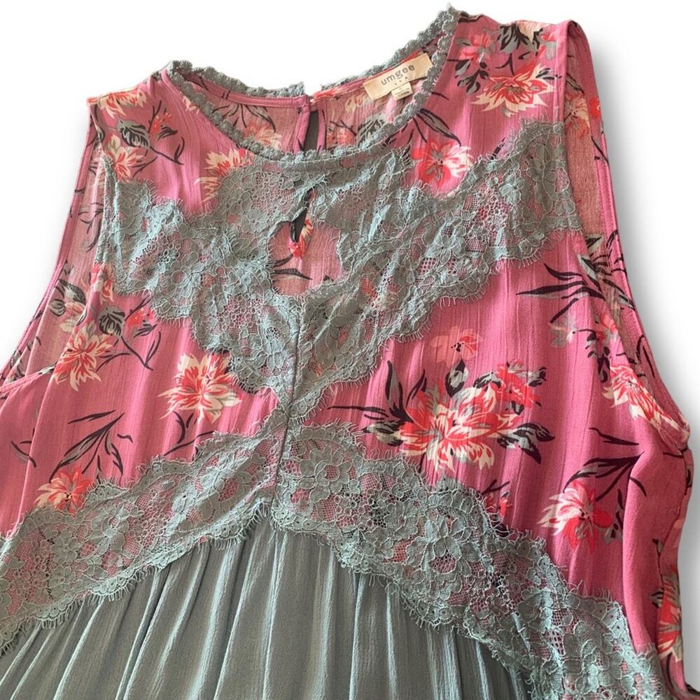 Umgee | Sleeveless Shift Keyhole Dress | Floral Print & Lace Bodice | Sage-Mint - Picture 4 of 15